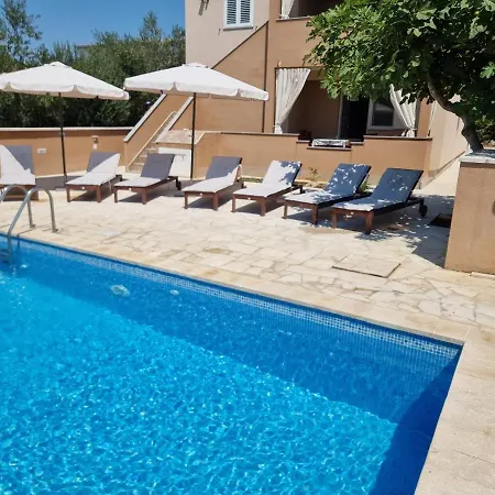 Apartments Bagic Vir Exterior photo
